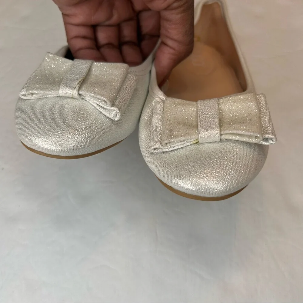 Sugar White Dress Shoes Girl’s Silver Simmer Dazzled Elegant Bow Flats Size 13